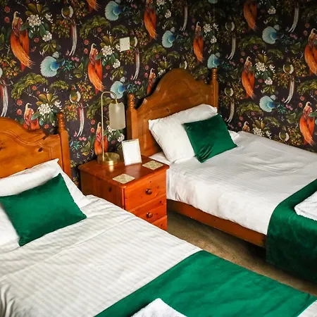 Waverley B & B-3